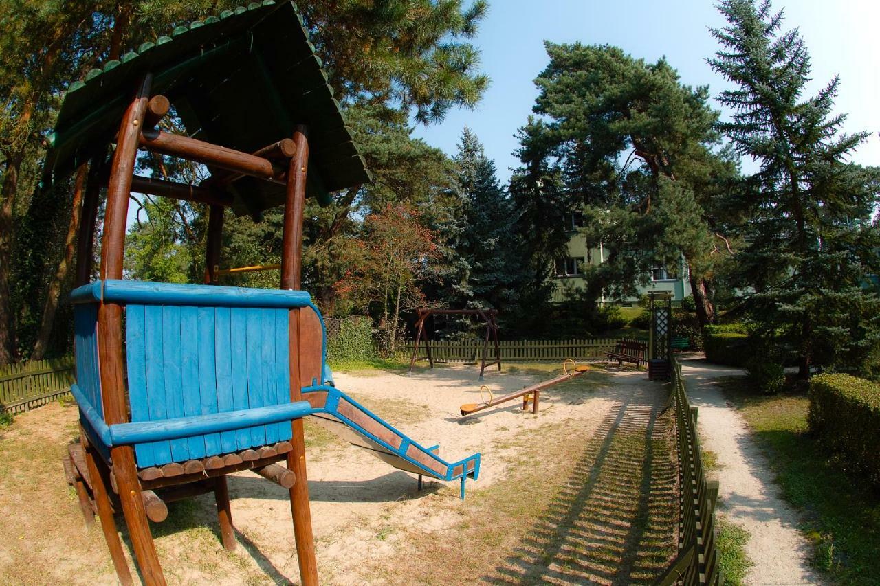 Lesny Osrodek Szkoleniowy W Puszczykowie Puszczykowo Luaran gambar