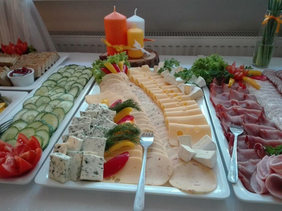 Lesny Osrodek Szkoleniowy W Puszczykowie Puszczykowo Luaran gambar